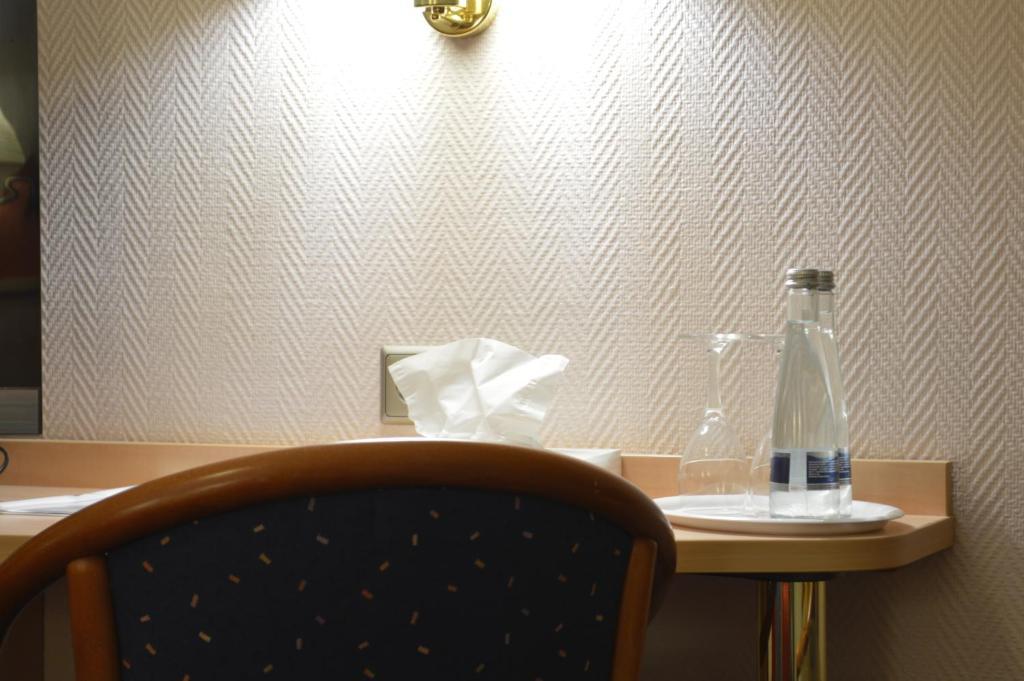 Abant Hotel Frankfurt Obertshausen Pokoj fotografie