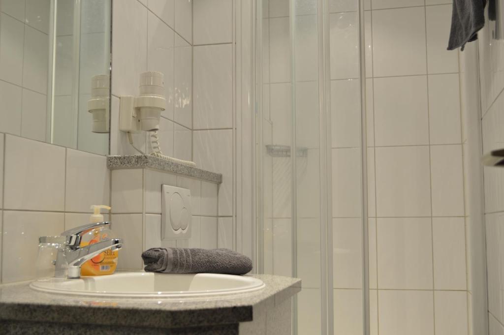 Abant Hotel Frankfurt Obertshausen Pokoj fotografie